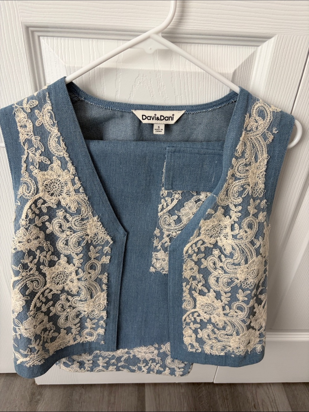 DAVI & DANI Blue Vest with Cream Lace Appliqué